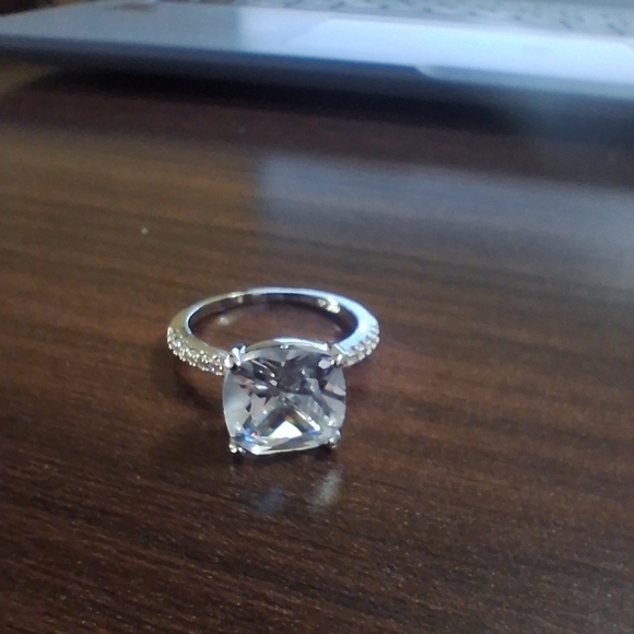 Jewelry - Elegant 925 Silver plated Ring with square Clear Gemstone